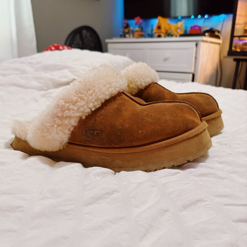 UGG Disquette slippers (CHESTNUT)